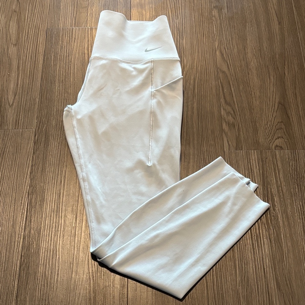 Nike Women's Light blue Leggings